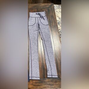 Lululemon purple straight leg leggings